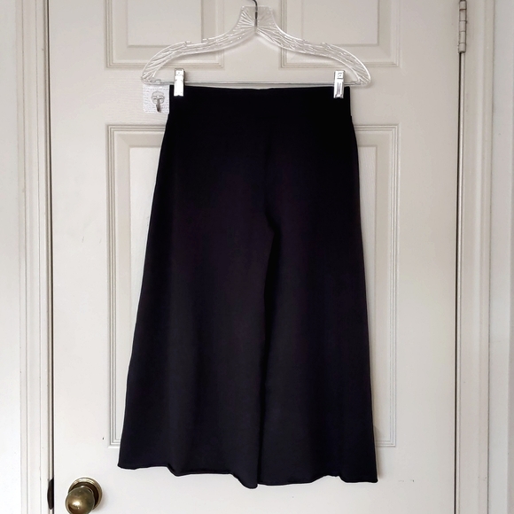 NWOT. The Children's Place Girl's Cotton and Spandex Wide Leg Cropped Pant. - Picture 6 of 6